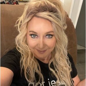 Meet your Posher, Stacie